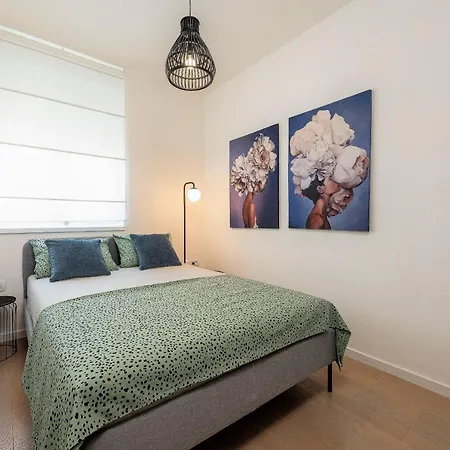 Lux 2 - With Garage And Balcony Apartman Zadar