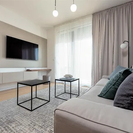 Lux 2 - With Garage And Balcony Apartment *