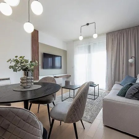 Lux 2 - With Garage And Balcony זאדאר