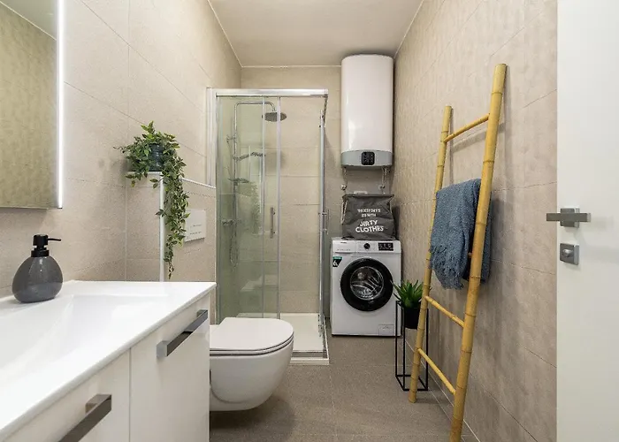 Apartman Lux 2 - With Garage And Balcony