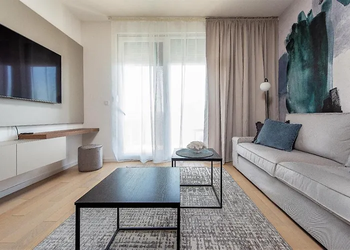 Lux 2 - With Garage And Balcony Apartman